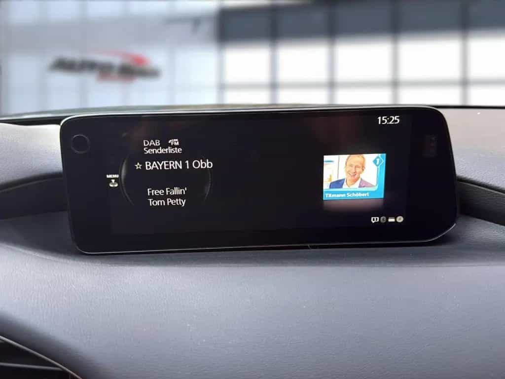 Mazda 3 Exclusive-Line Bluetooth Head Up Display Navi 07/2023-photo-15
