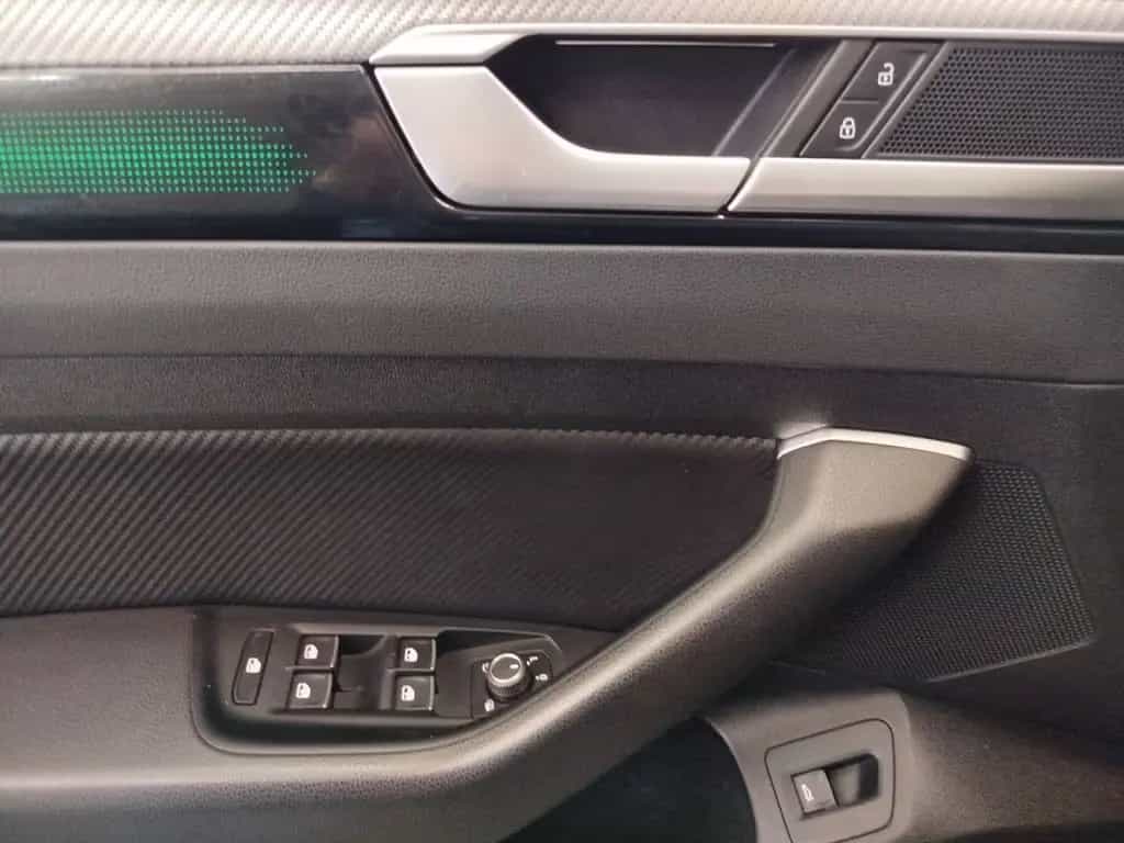 Volkswagen Arteon R 2.0 TSI DSG 4M LED AHK HUD KAM LEDER 06/2022-photo-6