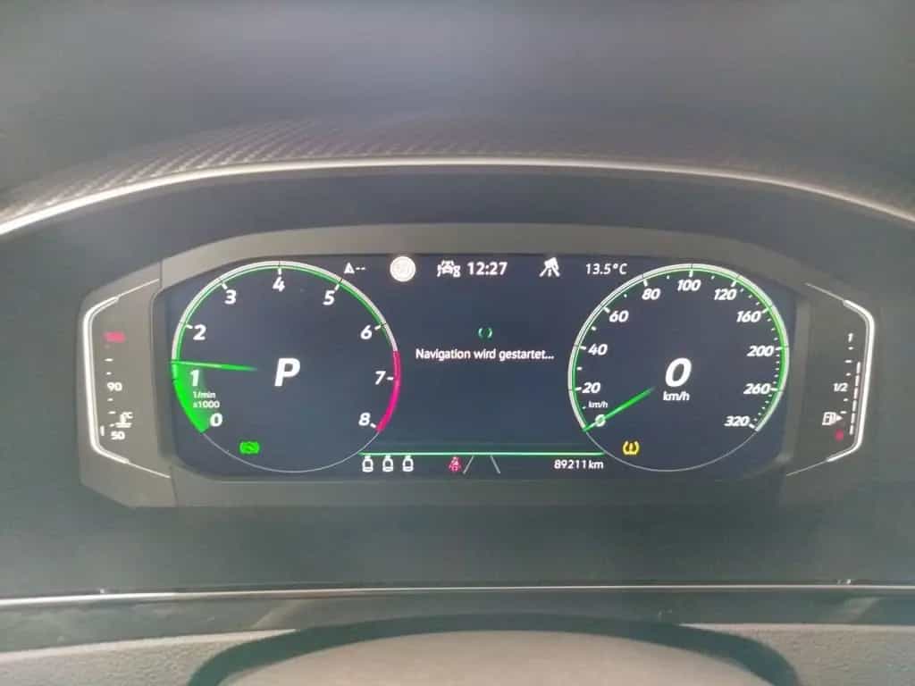 Volkswagen Arteon R 2.0 TSI DSG 4M LED AHK HUD KAM LEDER 06/2022-photo-7