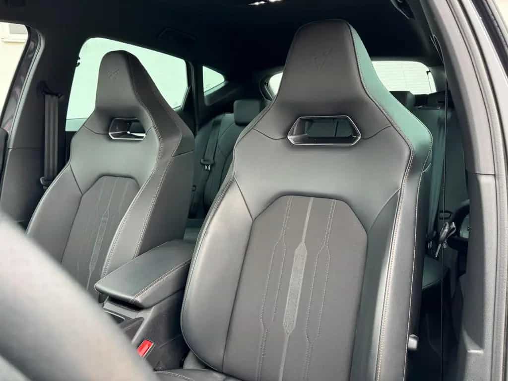 Cupra Formentor VZ 2.0 TSI DSG ACC BEATS FULLLINK SHZ+ 01/2023-photo-12