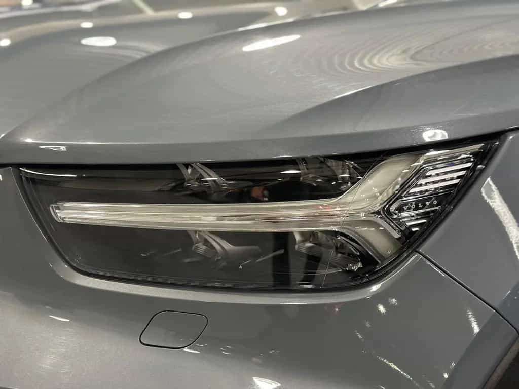 Volvo XC40 D3 Momentum Pro Geartronic S-HE/NAV/AHK/R-C 11/2019-photo-11