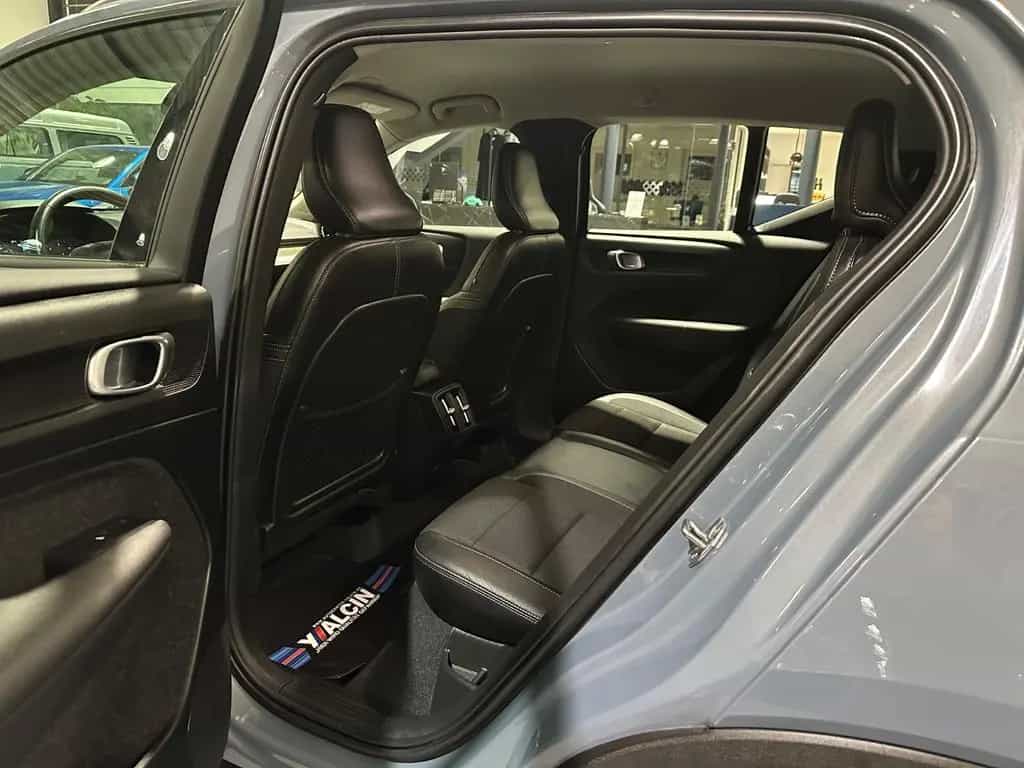 Volvo XC40 D3 Momentum Pro Geartronic S-HE/NAV/AHK/R-C 11/2019-photo-15