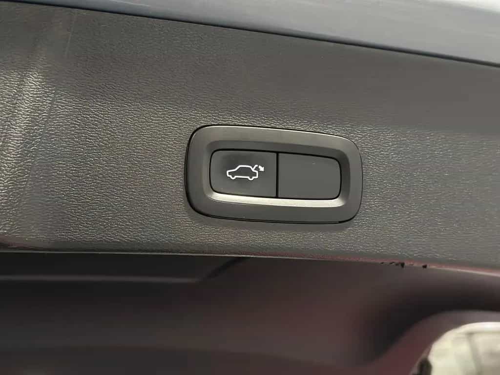 Volvo XC40 D3 Momentum Pro Geartronic S-HE/NAV/AHK/R-C 11/2019-photo-28