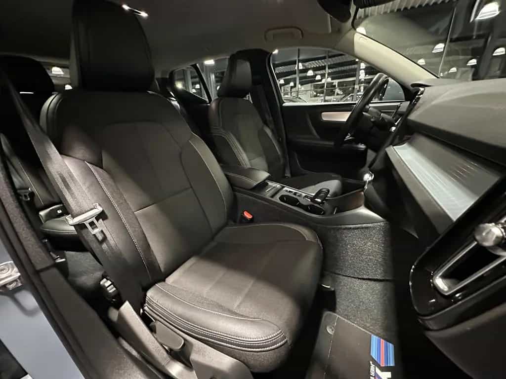 Volvo XC40 D3 Momentum Pro Geartronic S-HE/NAV/AHK/R-C 11/2019-photo-40