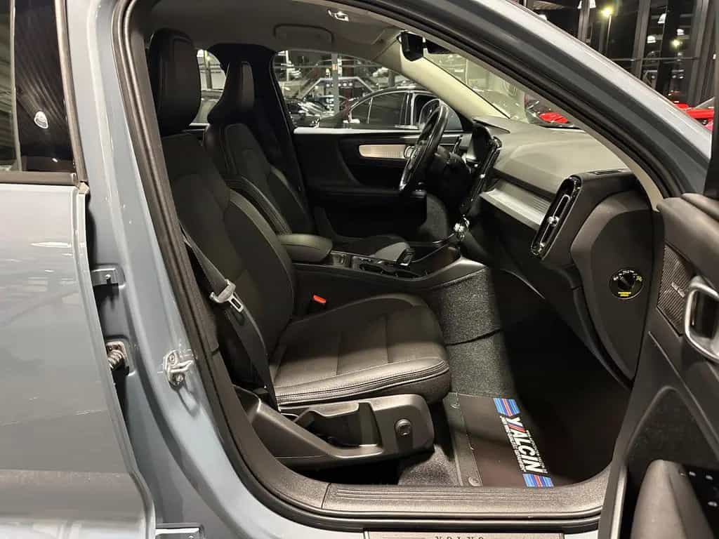 Volvo XC40 D3 Momentum Pro Geartronic S-HE/NAV/AHK/R-C 11/2019-photo-41