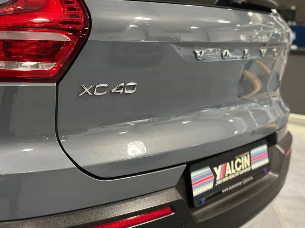 Volvo XC40 D3 Momentum Pro Geartronic S-HE/NAV/AHK/R-C 11/2019-photo-8