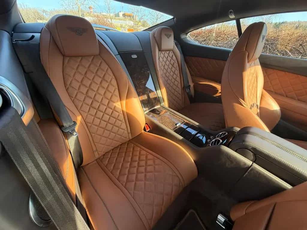 Bentley Continental GT 4.0 V8 S 4WD AKRAPOVIC 01/2016-photo-11