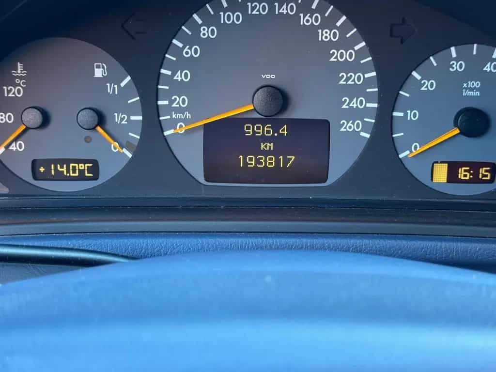Mercedes-Benz CLK-Class 200 K AVANTGARDE edition 03/2002-photo-10