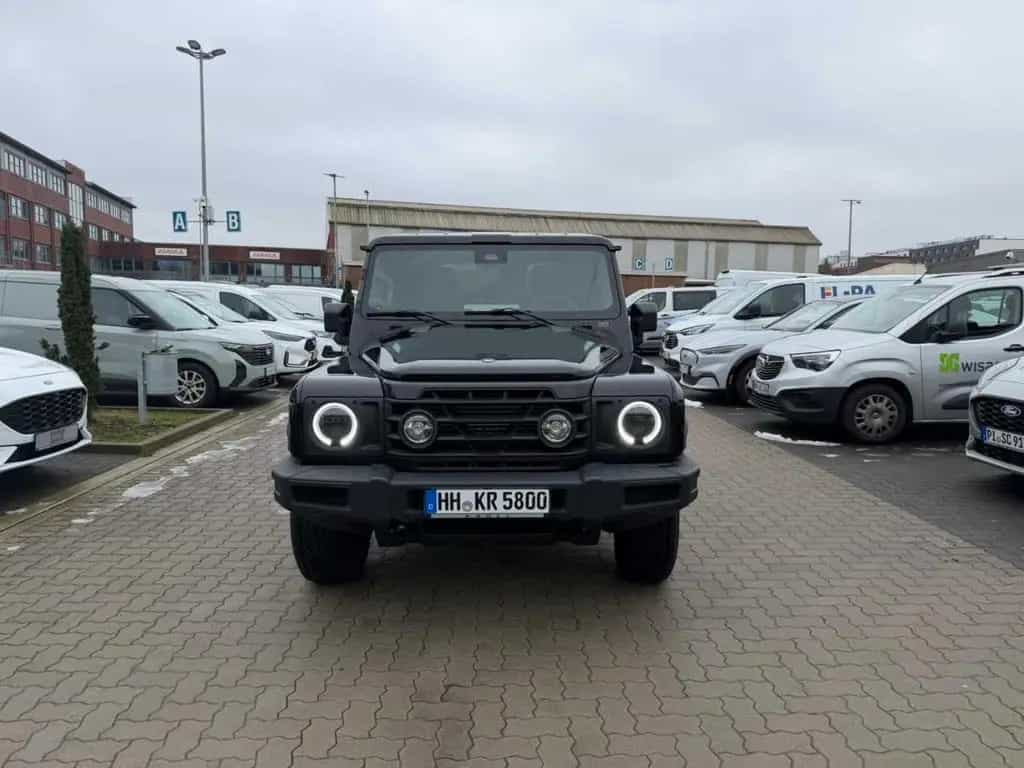 INEOS Grenadier Black Edition *Sondermodell* 01/2026-photo-1