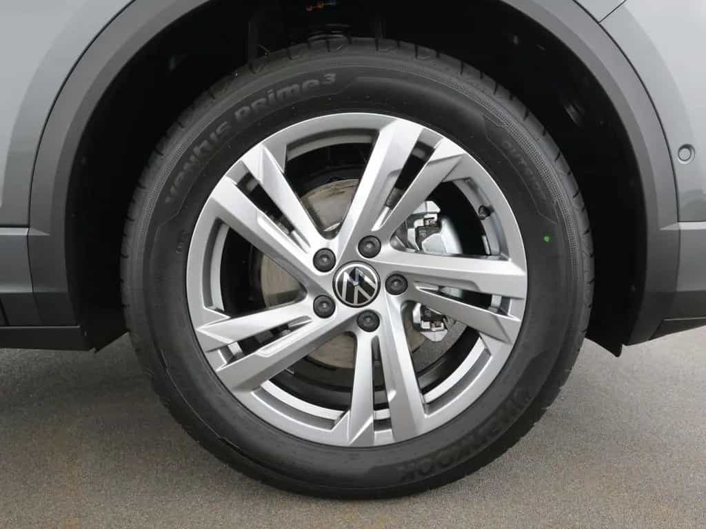 Volkswagen T-Roc 1.5TSI 150 PS DSG R-Line IQ.LightMatrixLED 12/2025-photo-17