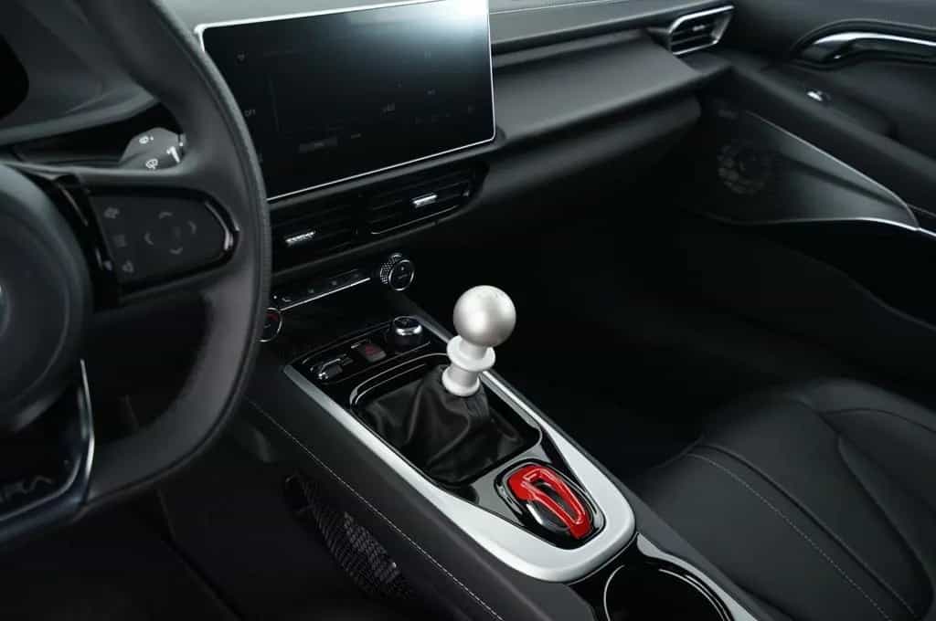 Lotus Emira V6 SE Coupé KEF Premium Audio 03/2026-photo-3