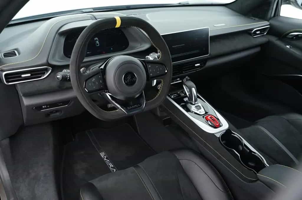 Lotus Emira Turbo SE Coupé Alcantara / Convenience P. 04/2026-photo-5