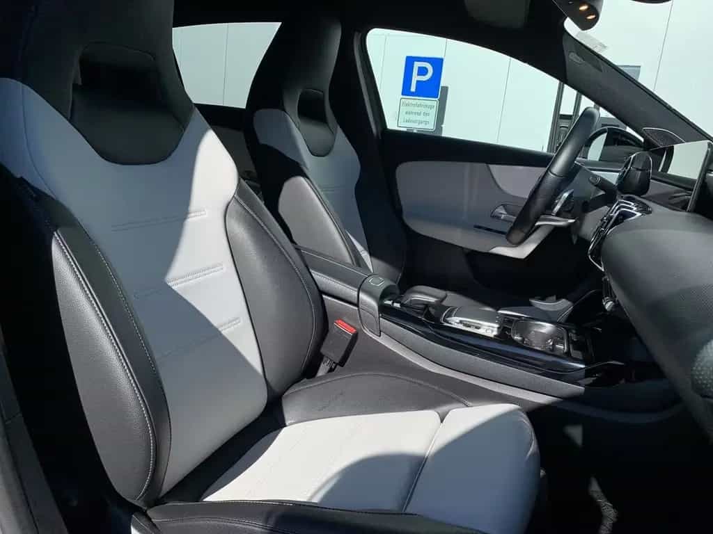 Mercedes-Benz A 35 AMG 4Matic BURMESTER+KAMERA+ALLRAD+LEDER+ 04/2019-photo-24