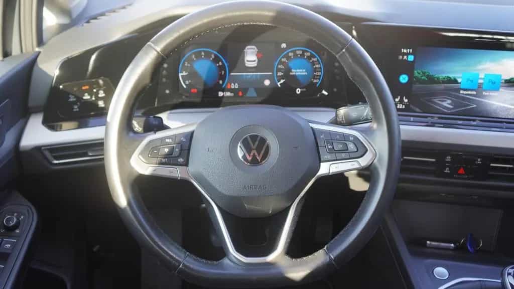 Volkswagen Golf VIII 1.5 TSI Life LED ACC Kamera Navi AHK 08/2020-photo-12