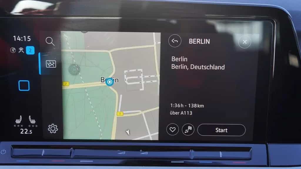 Volkswagen Golf VIII 1.5 TSI Life LED ACC Kamera Navi AHK 08/2020-photo-19