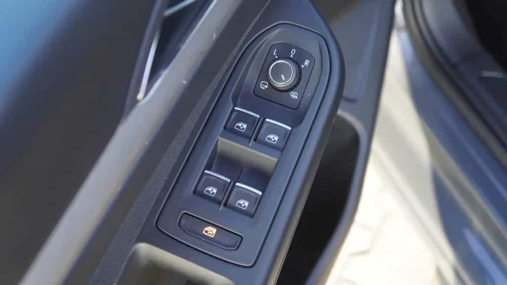 Volkswagen Golf VIII 1.5 TSI Life LED ACC Kamera Navi AHK 08/2020-photo-24