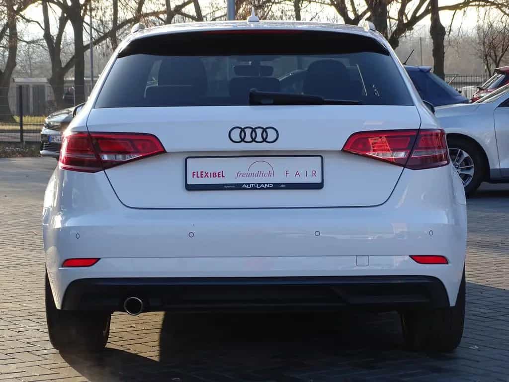 Audi A3 Sportback 30 1.0 TFSI sport Klimaaut. DAB USB 01/2019-photo-3