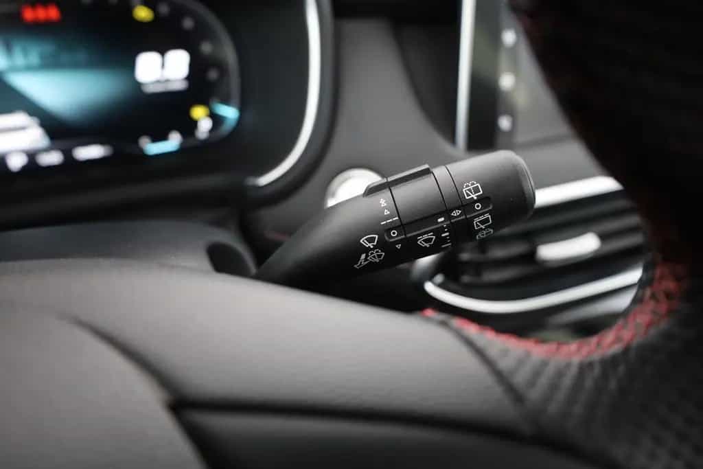 MG HS 1.5 T-GDI Luxury Aut. LED ACC Navi 360° Pano 03/2024-photo-17