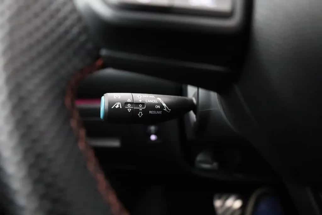 MG HS 1.5 T-GDI Luxury Aut. LED ACC Navi 360° Pano 03/2024-photo-18