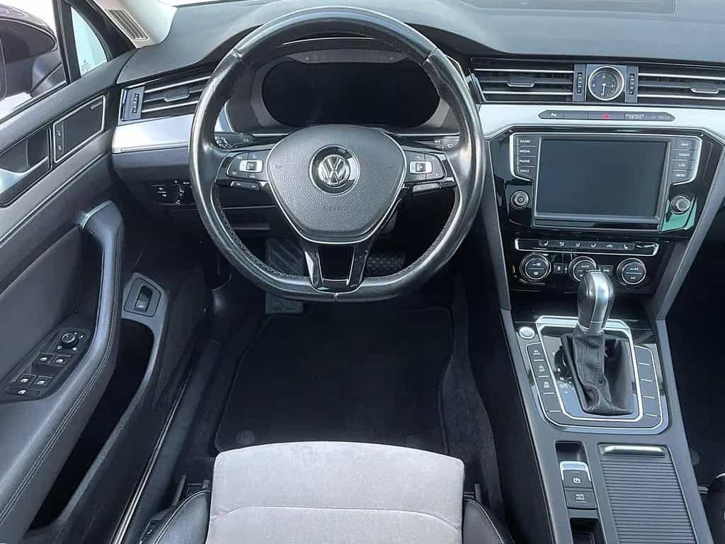Volkswagen Passat Variant 2.0 TSI DSG Highline LED PANO NAV 03/2016-photo-13