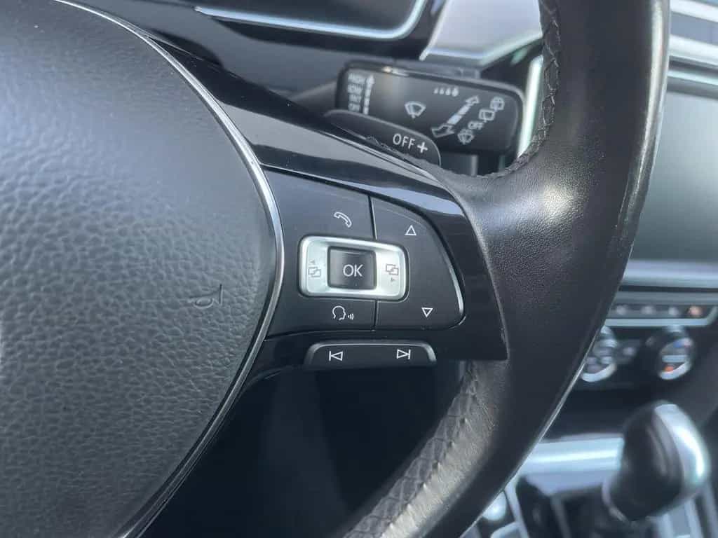 Volkswagen Passat Variant 2.0 TSI DSG Highline LED PANO NAV 03/2016-photo-23