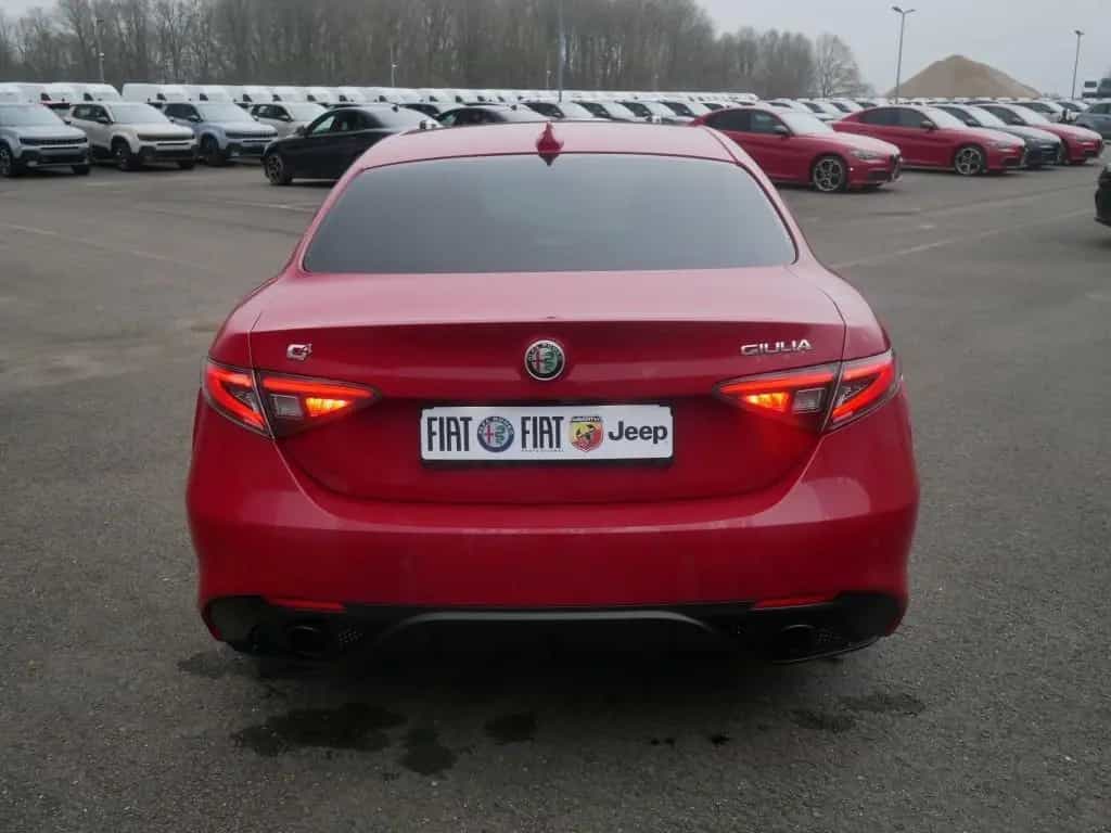 Alfa Romeo Giulia COMPETIZIONE 2.0 TURBO 16V 280 PS AT8 Q4 06/2023-photo-1