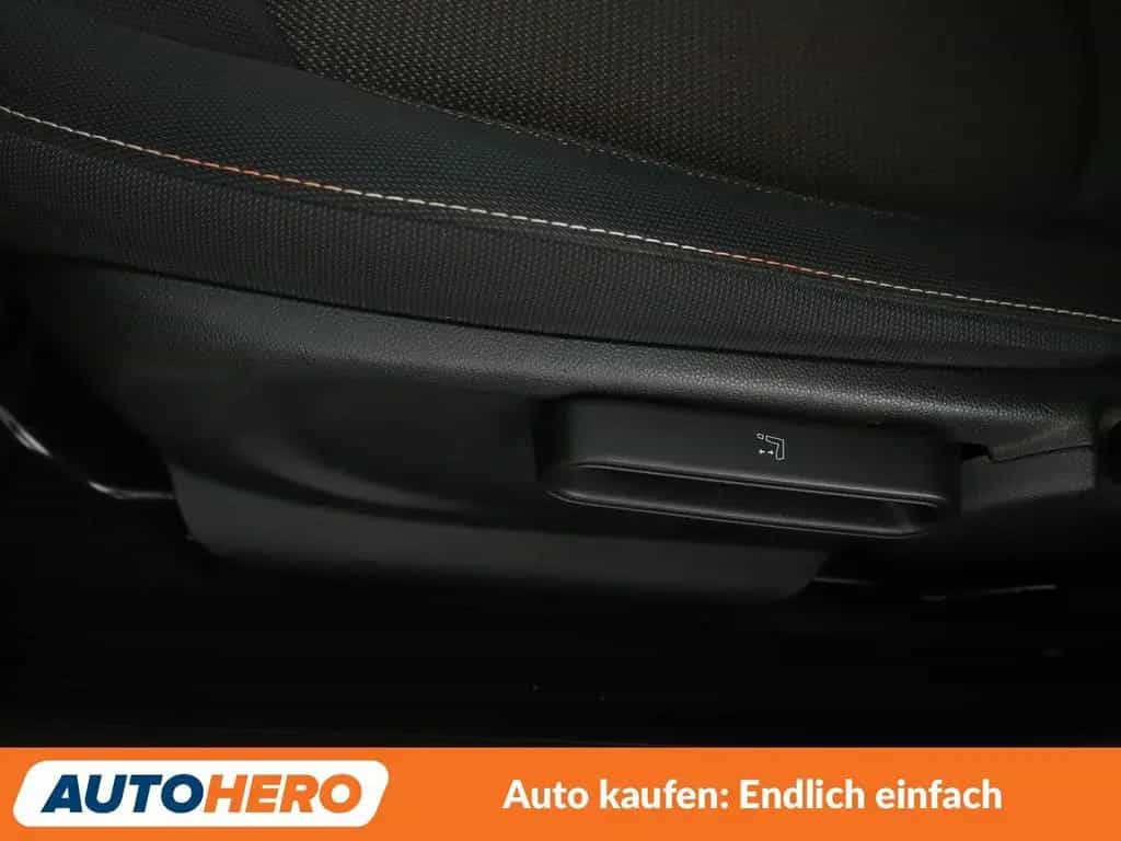 MINI One Clubman Clubman One *PDC*SHZ*ALU*KLIMA*GARANTIE* 01/2018-photo-25