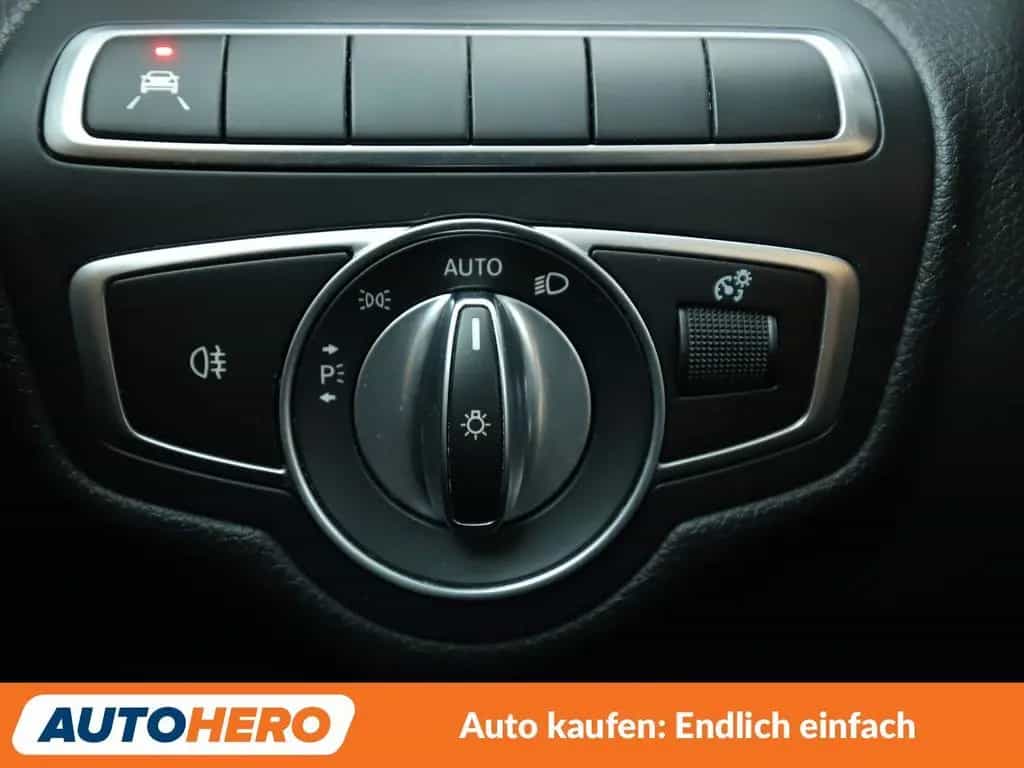 Mercedes-Benz C-Class 180 Avantgarde Aut.*NAVI*TEMP*CAM*PDC*SHZ*ALU* 12/2019-photo-24