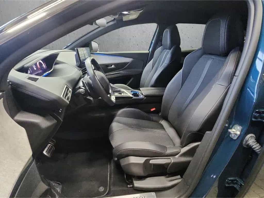 Peugeot 3008 GT PT 130 EAT8 AHK ACC SHZ Navi Digitales C 09/2023-photo-8