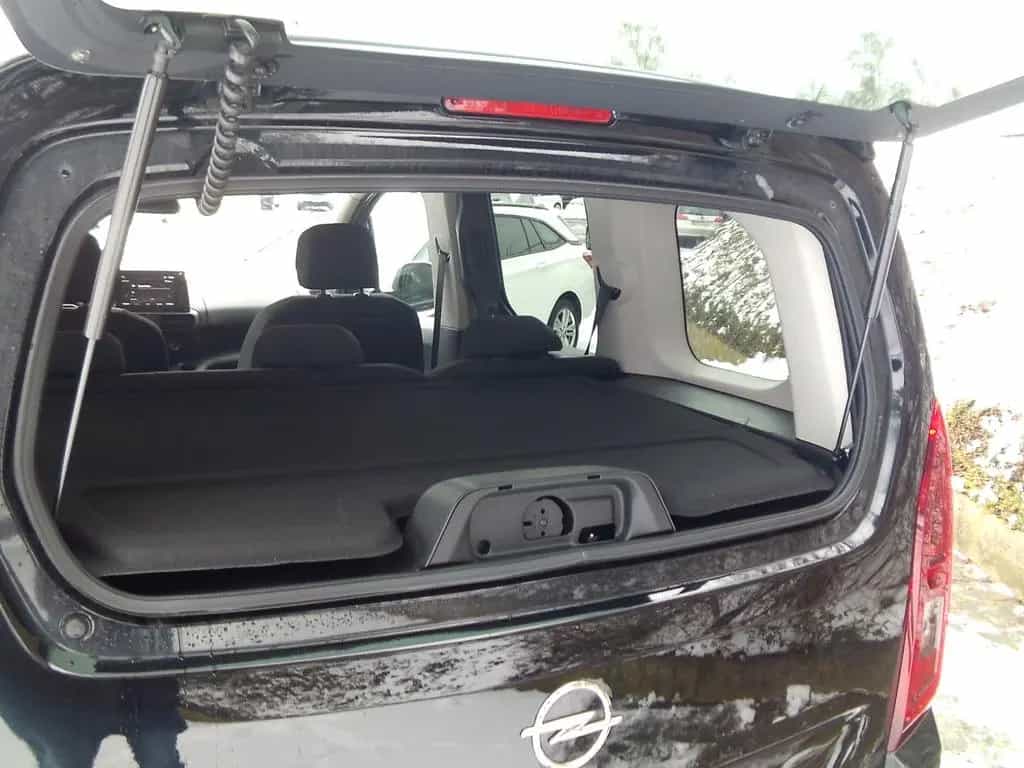 Opel Combo Life 1.5D Elegance PDC+Kam SHZ LHZ Navi-Ap 01/2022-photo-12