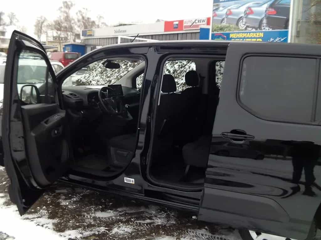 Opel Combo Life 1.5D Elegance PDC+Kam SHZ LHZ Navi-Ap 01/2022-photo-14