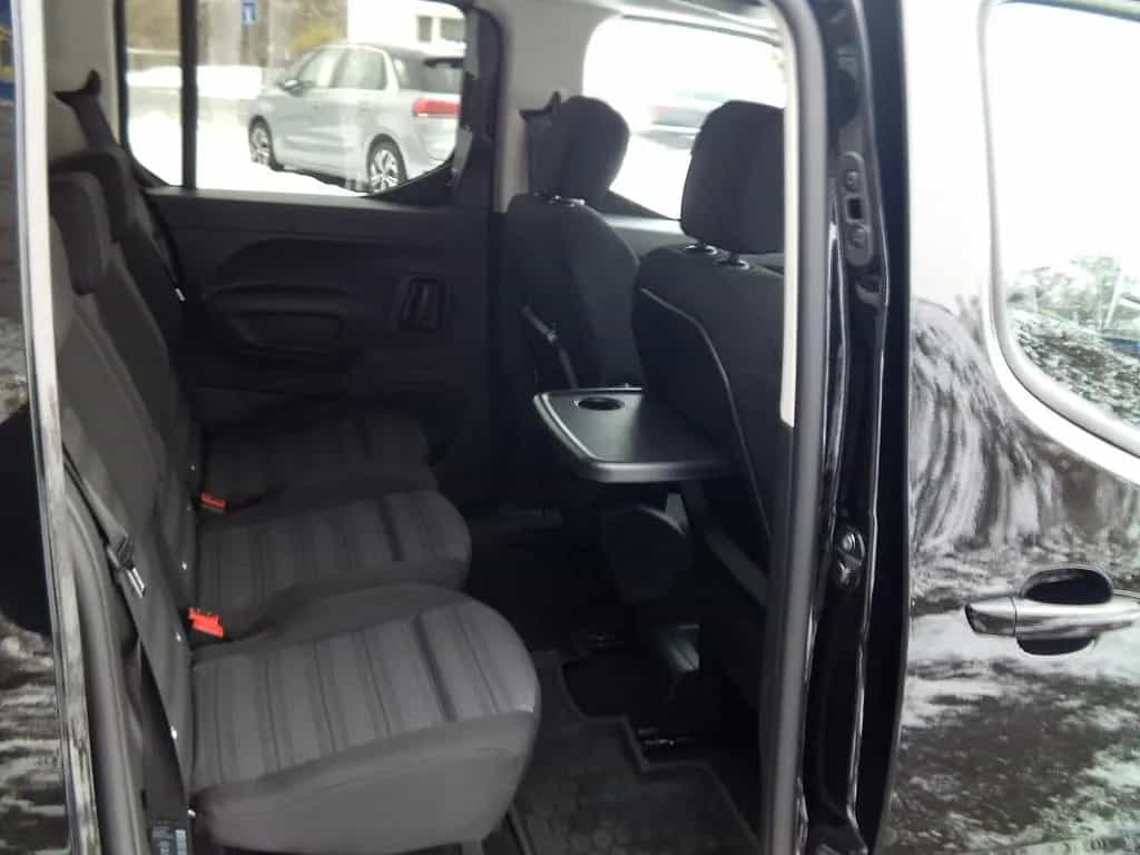Opel Combo Life 1.5D Elegance PDC+Kam SHZ LHZ Navi-Ap 01/2022-photo-8