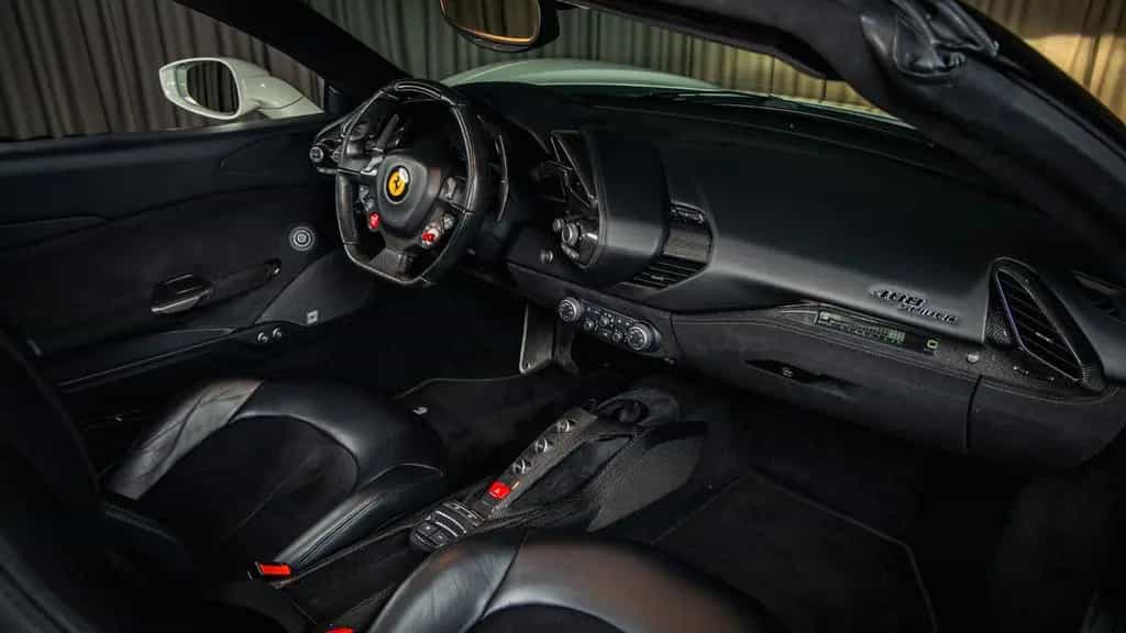 Ferrari 488 Spider *FERRARI DENMARK* 04/2017-photo-25