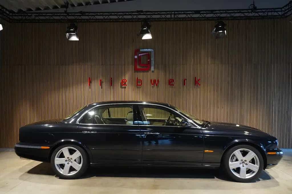 Jaguar XJR Super V8 Lang -BRD-1 Halter-U-Frei-48TKM 11/2005-photo-0