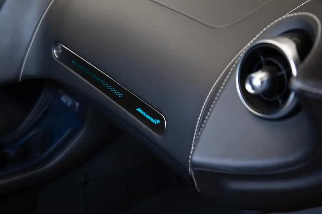 McLaren GT - Luxe - MSO Cirrus Grey 08/2023-photo-18