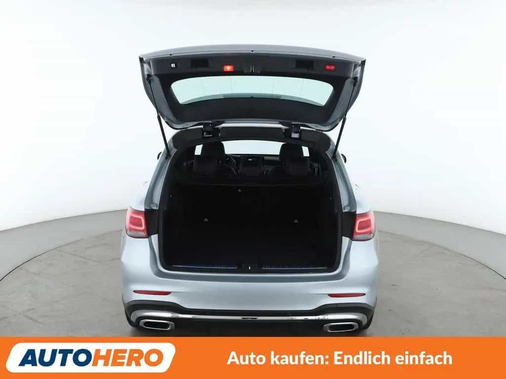 Mercedes-Benz GLC-Class 200 4Matic AMG Line Aut.*NAVI*LED*ACC* 02/2021-photo-16