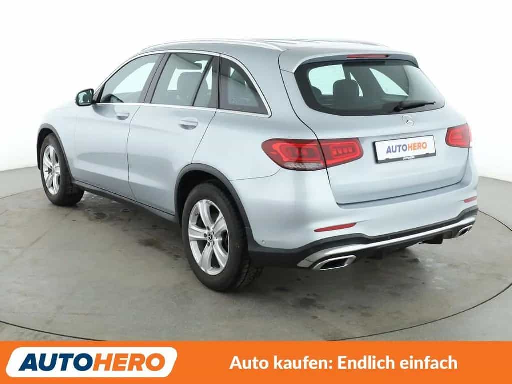 Mercedes-Benz GLC-Class 200 4Matic AMG Line Aut.*NAVI*LED*ACC* 02/2021-photo-3