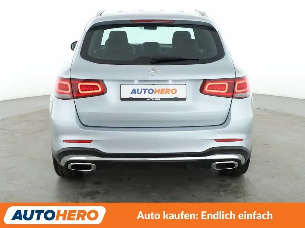 Mercedes-Benz GLC-Class 200 4Matic AMG Line Aut.*NAVI*LED*ACC* 02/2021-photo-4