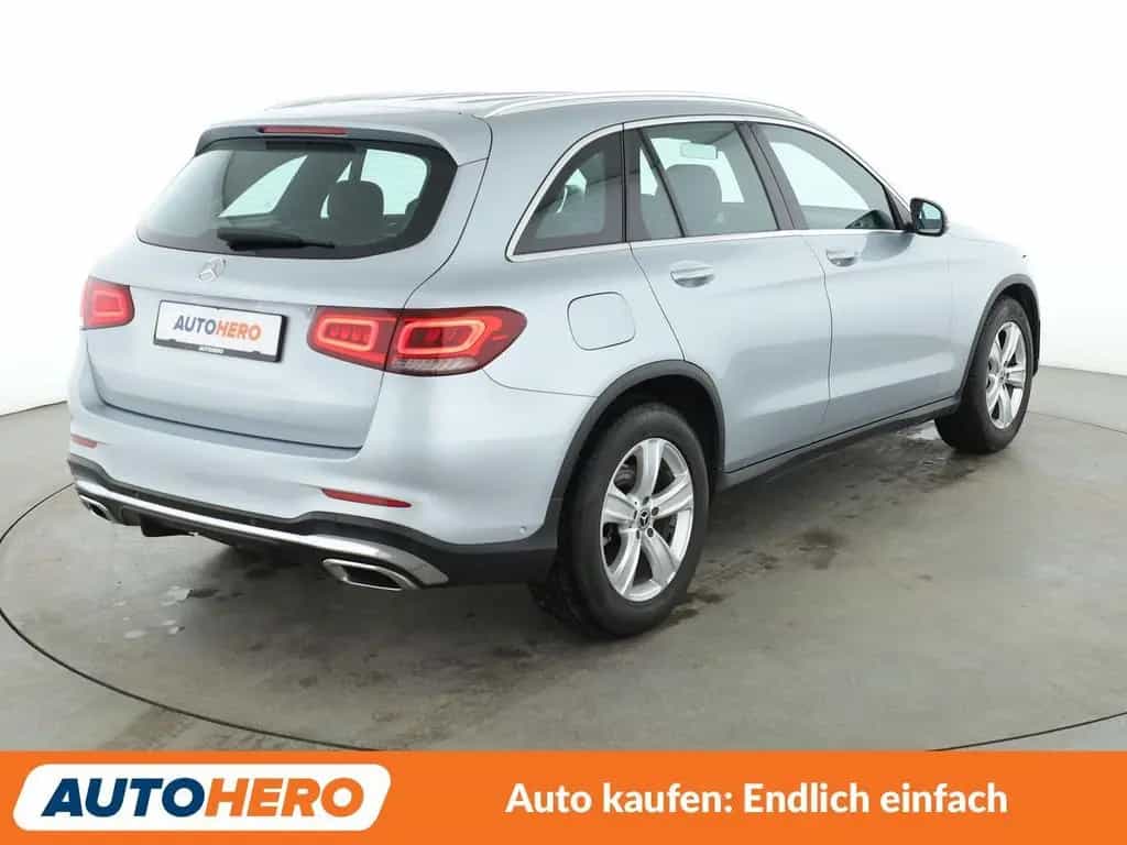 Mercedes-Benz GLC-Class 200 4Matic AMG Line Aut.*NAVI*LED*ACC* 02/2021-photo-5