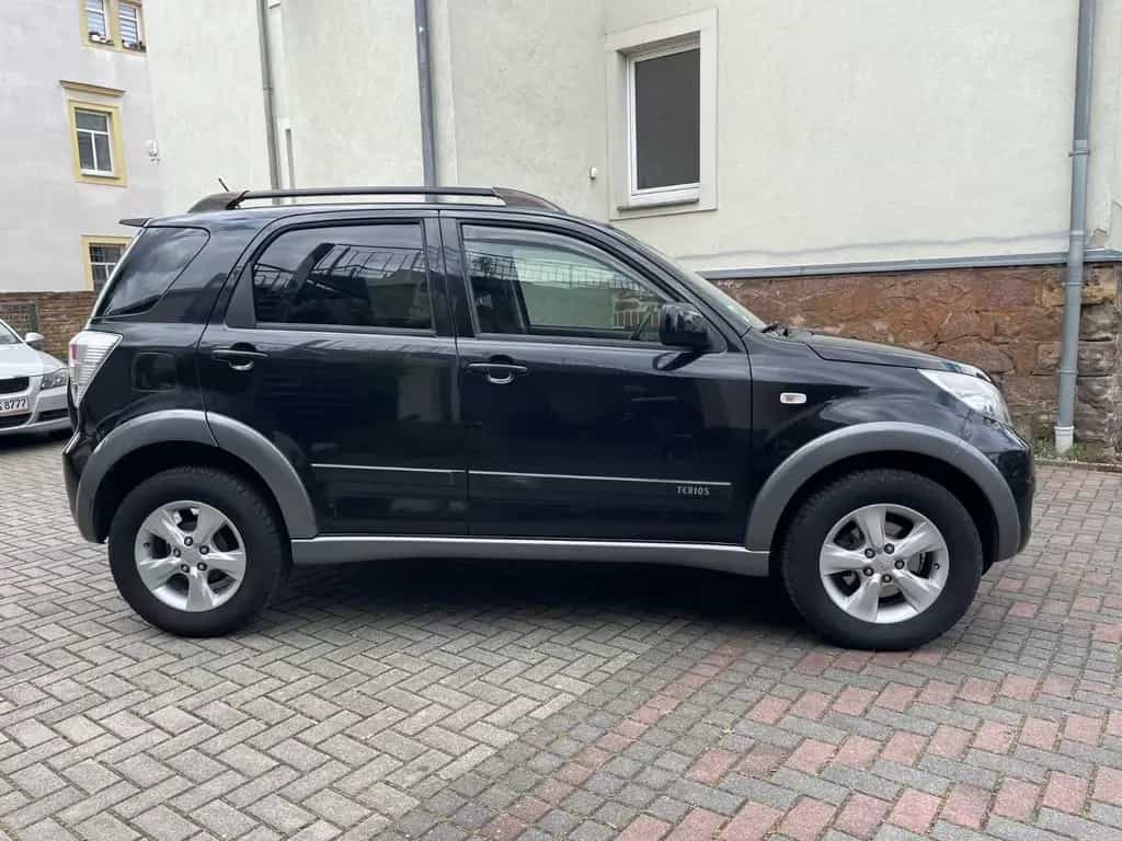 Daihatsu Terios 1.5 Top S 4WD/1-Hand/Standheizung/Top Ztd 05/2011-photo-3