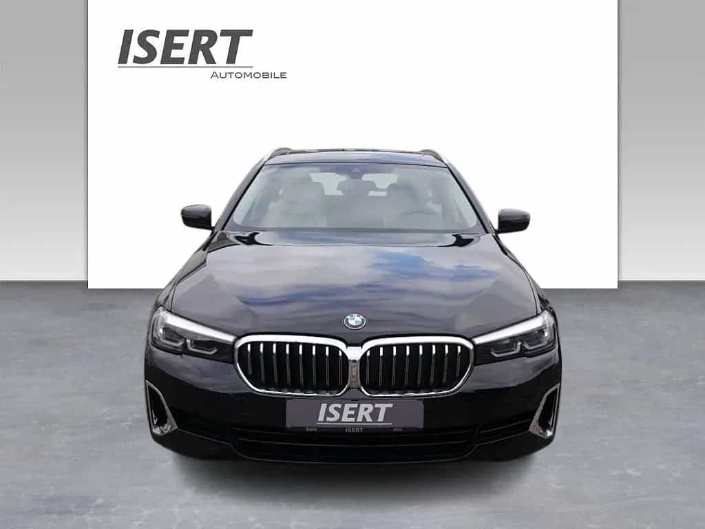 BMW 5 Series 520d xDrive tour. Luxury Line A: +PANO+HIFI+DAB+ 08/2022-photo-11