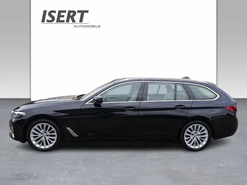 BMW 5 Series 520d xDrive tour. Luxury Line A: +PANO+HIFI+DAB+ 08/2022-photo-2