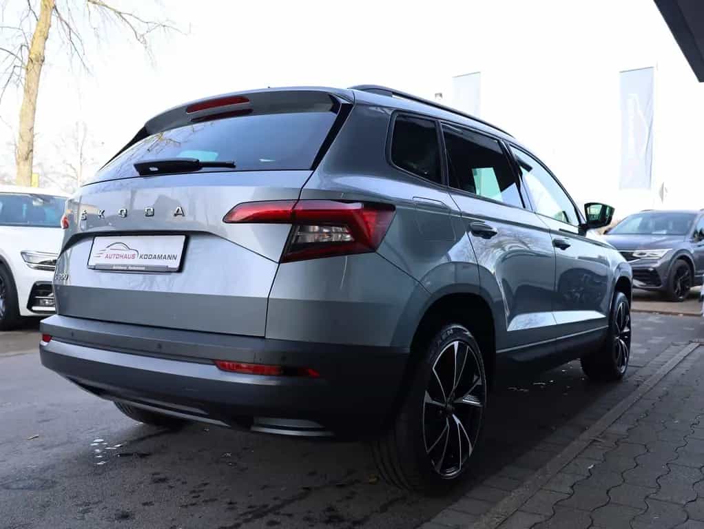 Skoda Karoq SportAlu 1.5TSI*AppleCar*Keyless*Tempomat 06/2020-photo-11