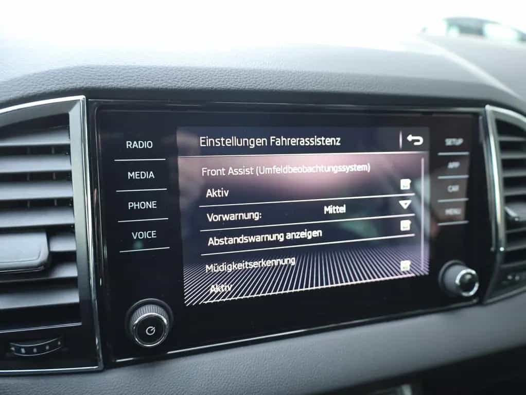 Skoda Karoq SportAlu 1.5TSI*AppleCar*Keyless*Tempomat 06/2020-photo-20