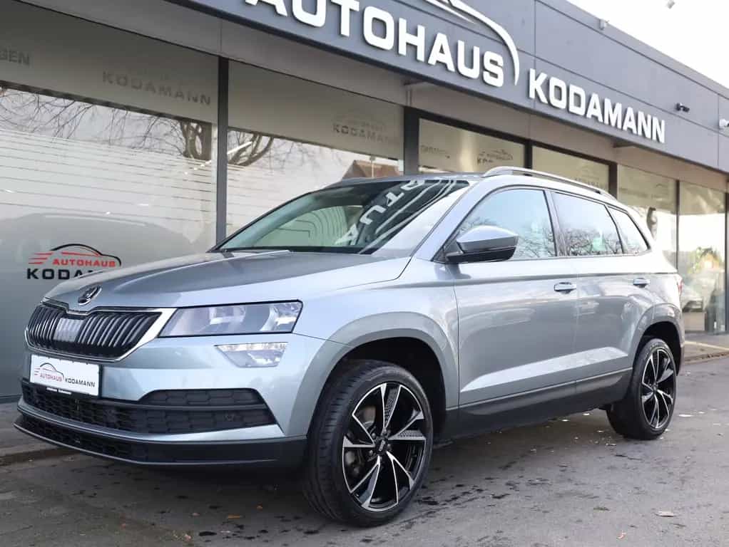 Skoda Karoq SportAlu 1.5TSI*AppleCar*Keyless*Tempomat 06/2020-photo-5