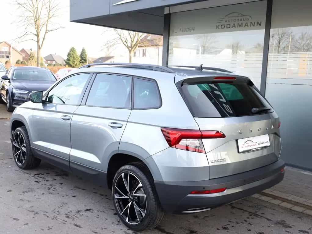 Skoda Karoq SportAlu 1.5TSI*AppleCar*Keyless*Tempomat 06/2020-photo-6