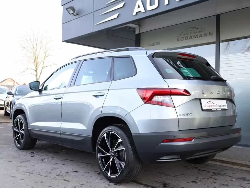 Skoda Karoq SportAlu 1.5TSI*AppleCar*Keyless*Tempomat 06/2020-photo-7