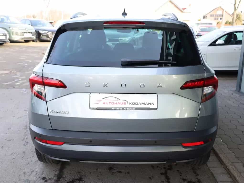 Skoda Karoq SportAlu 1.5TSI*AppleCar*Keyless*Tempomat 06/2020-photo-8
