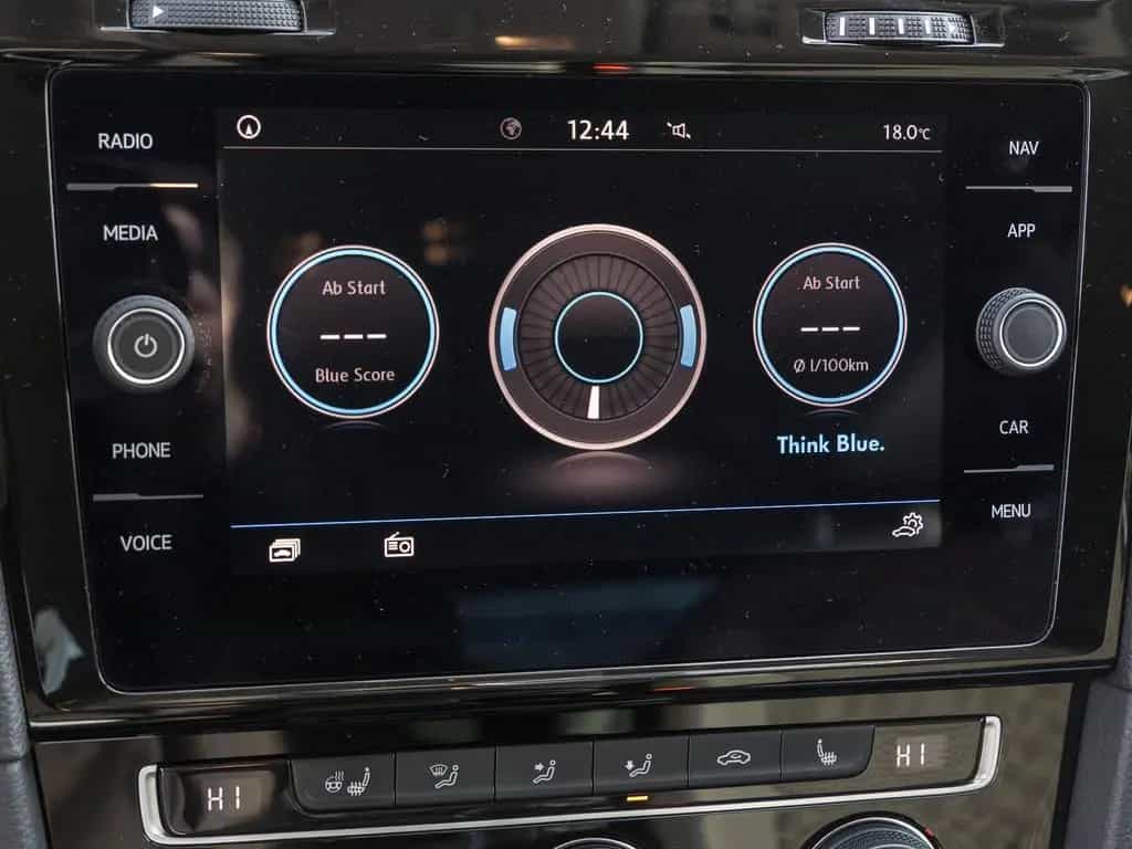 Volkswagen Golf VII 1.0 TSI Join R-Line NAVI CLIMATRONIC PR 03/2019-photo-11