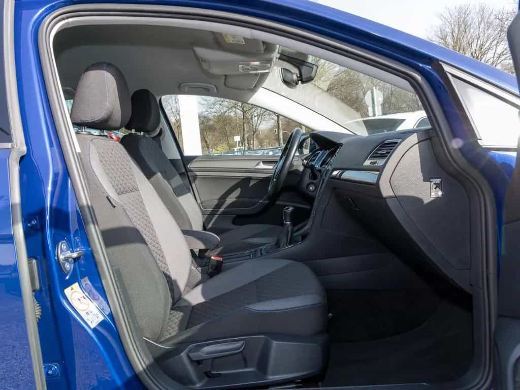 Volkswagen Golf VII 1.0 TSI Join R-Line NAVI CLIMATRONIC PR 03/2019-photo-2